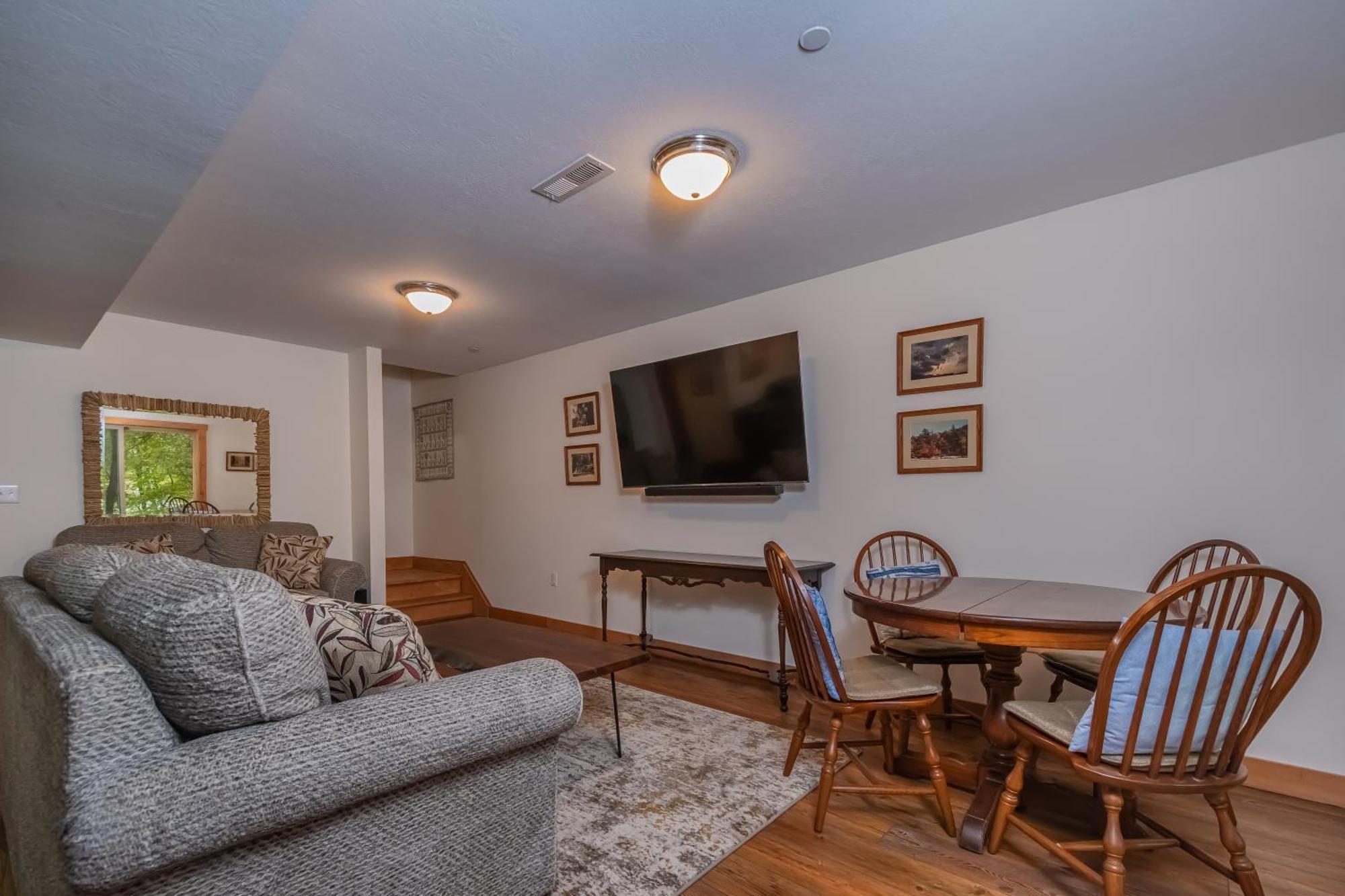 Maplewood Cottage McHenry Ngoại thất bức ảnh